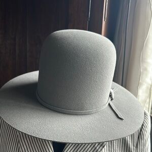 Arrow wide stiff brim hat Gun metal
